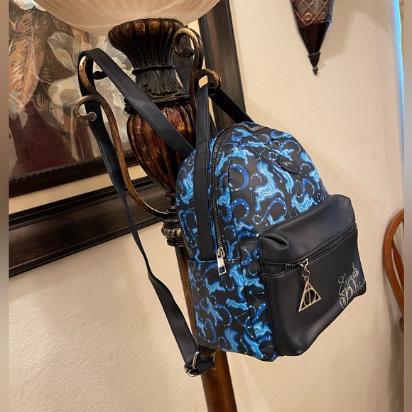 Harry Potter please check all picture of condition - Picture 7 of 17